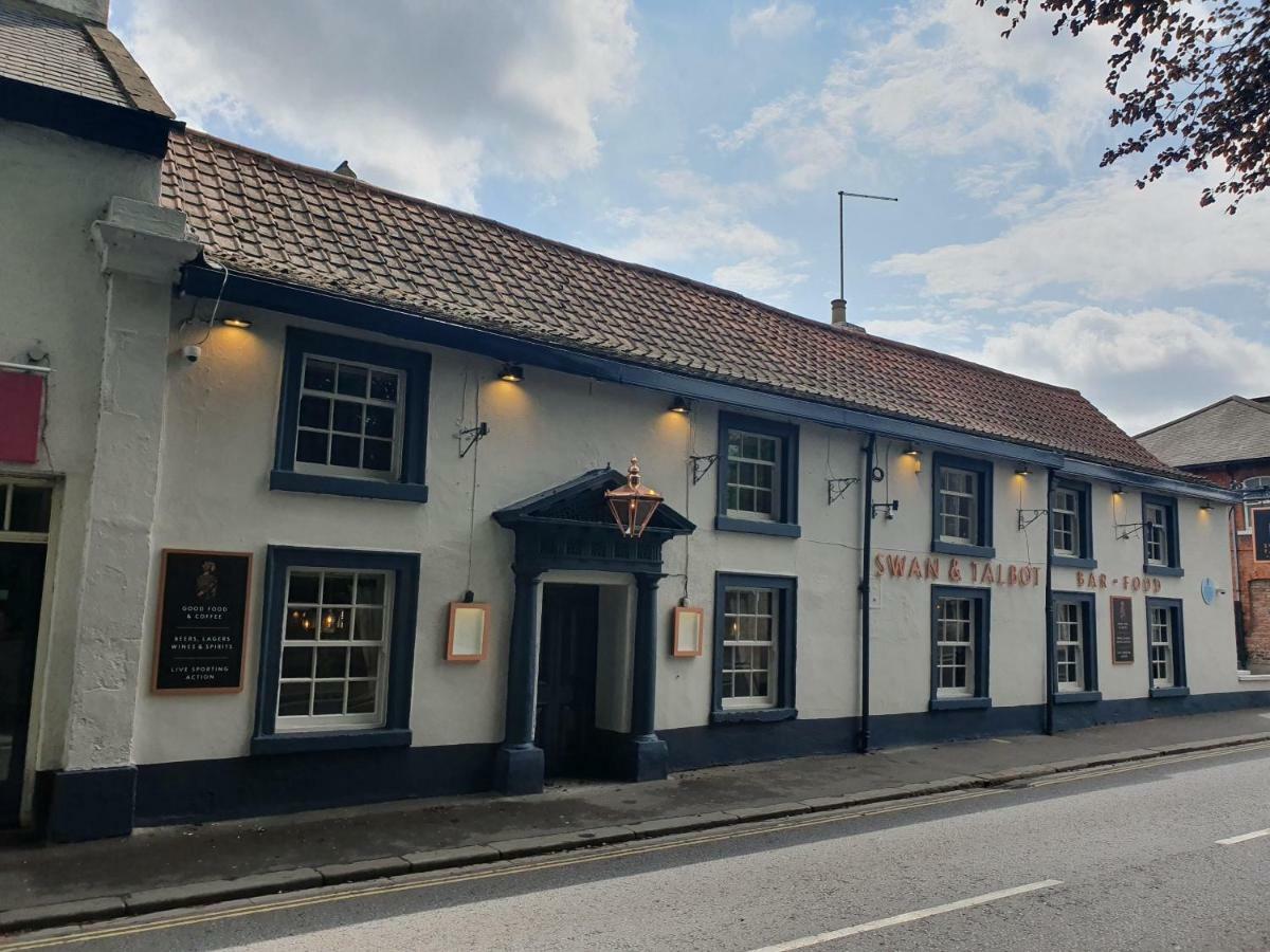Swan & Talbot Inn Wetherby Exterior photo